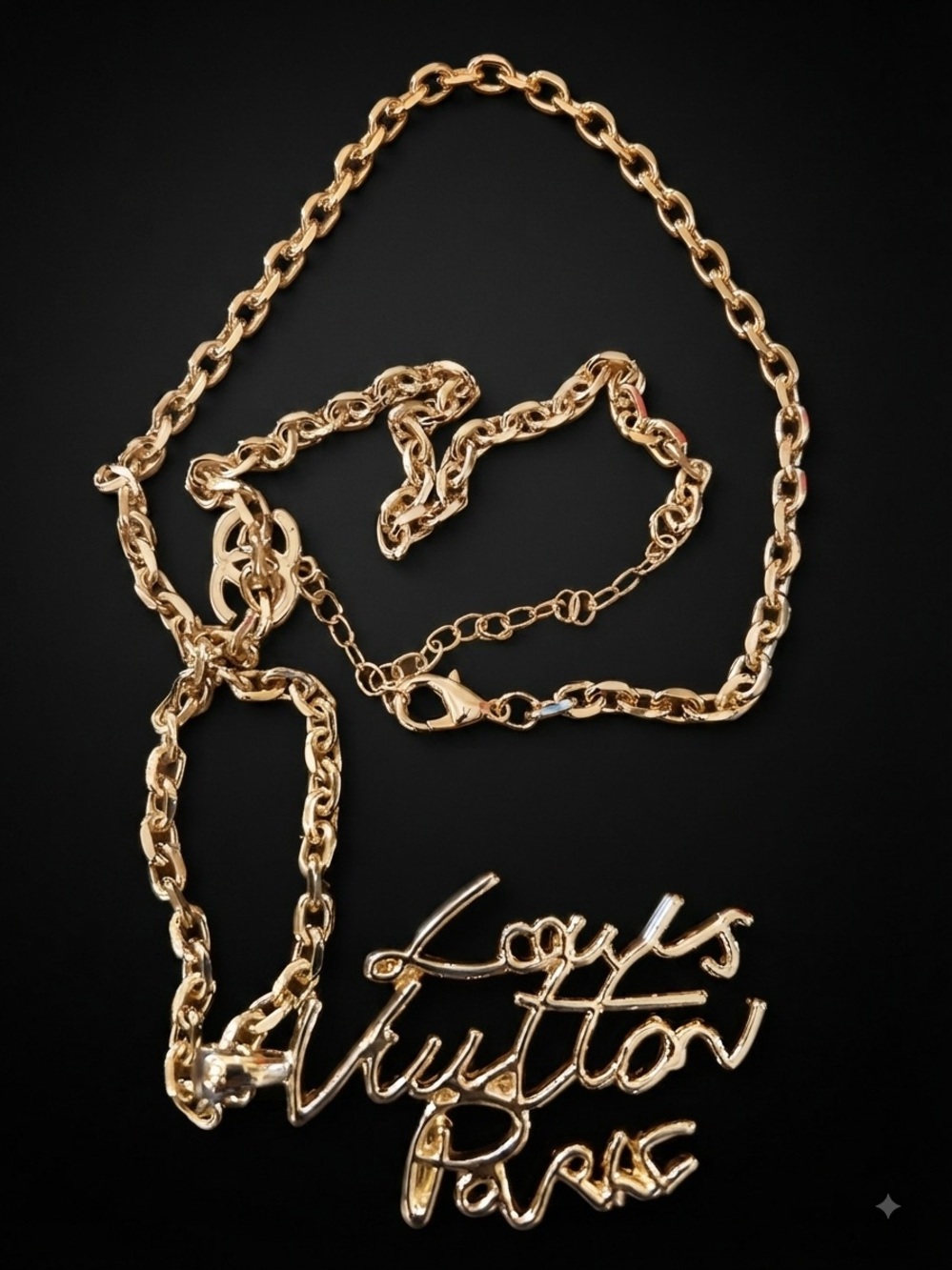 Gold To e Script Pendant Necklace